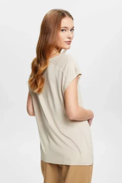 ESPRIT T-Shirt Mit Print Vorne, LENZING™ ECOVERO™ 10 ESPRIT T-Shirt Mit Print Vorne, LENZING™ ECOVERO™ -Esprit Geschäft 013EO1K305 260 11