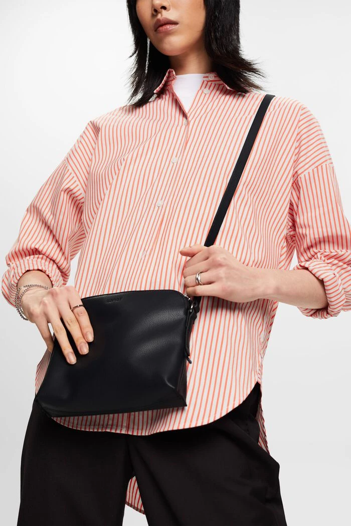 ESPRIT Kleine Schultertasche In Lederoptik 5 ESPRIT Kleine Schultertasche In Lederoptik – Bild 5