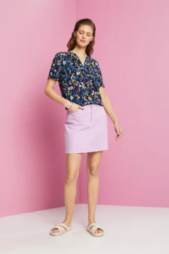 ESPRIT Florale Bluse Mit Geschlitztem Ausschnitt 11 ESPRIT Florale Bluse Mit Geschlitztem Ausschnitt -Esprit Geschäft 033EE1F321 400 15