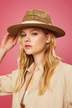 ESPRIT Hats/Caps -Esprit Geschäft 043EA1P308 230 37