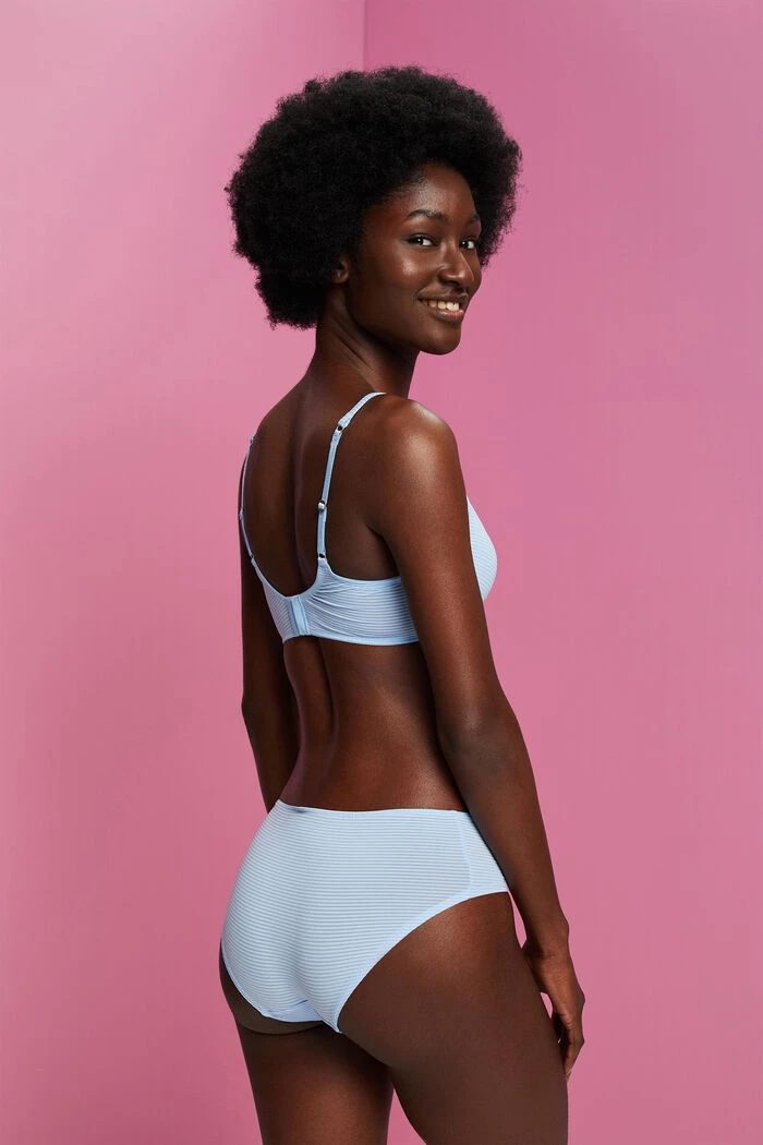 ESPRIT Wattierte Bralette Aus Recycelter Mikrofaser 3 ESPRIT Wattierte Bralette Aus Recycelter Mikrofaser – Bild 3