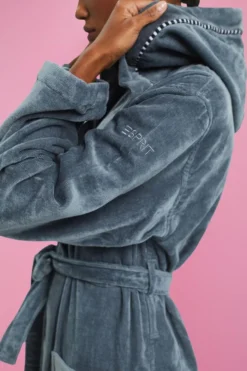 ESPRIT Velours-Bademantel, 100% Baumwolle 10 ESPRIT Velours-Bademantel, 100% Baumwolle -Esprit Geschäft 17378B 740 16