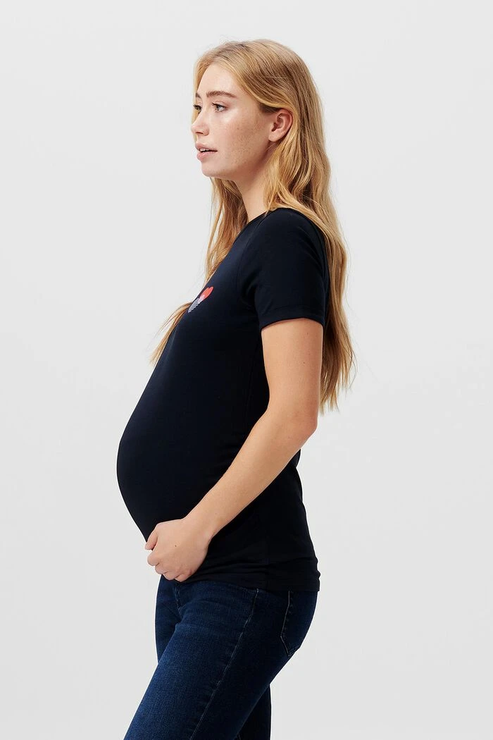 ESPRIT T-Shirt Mit Herz-Print Auf Der Brust 3 ESPRIT T-Shirt Mit Herz-Print Auf Der Brust – Bild 3