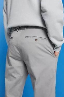 ESPRIT Stretch-Chino Aus Baumwolle 8 ESPRIT Stretch-Chino Aus Baumwolle -Esprit Geschäft 992EO2B304 035 16