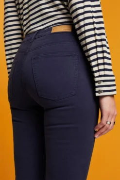 ESPRIT Stretchige Mid-Rise-Hose In Cropped-Länge -Esprit Geschäft 993CC1B310 400 16